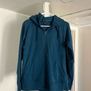 Athleta Triumph hoodie - M in Dark Sardinia Blue